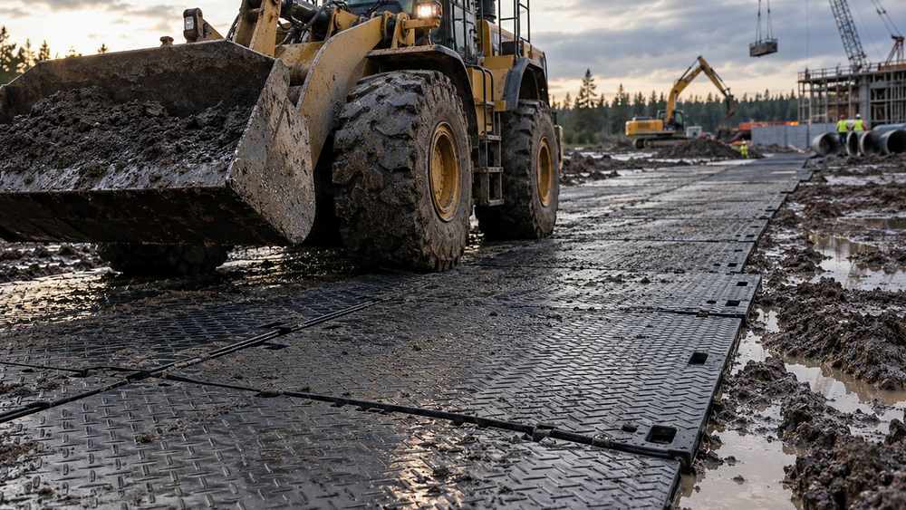 Product and handling structures for different HDPE-sized pavements, with material for the plastic network